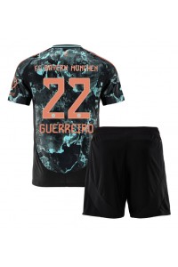 Bayern Munich Raphael Guerreiro #22 Babytruitje Uit tenue Kind 2024-25 Korte Mouw (+ Korte broeken)